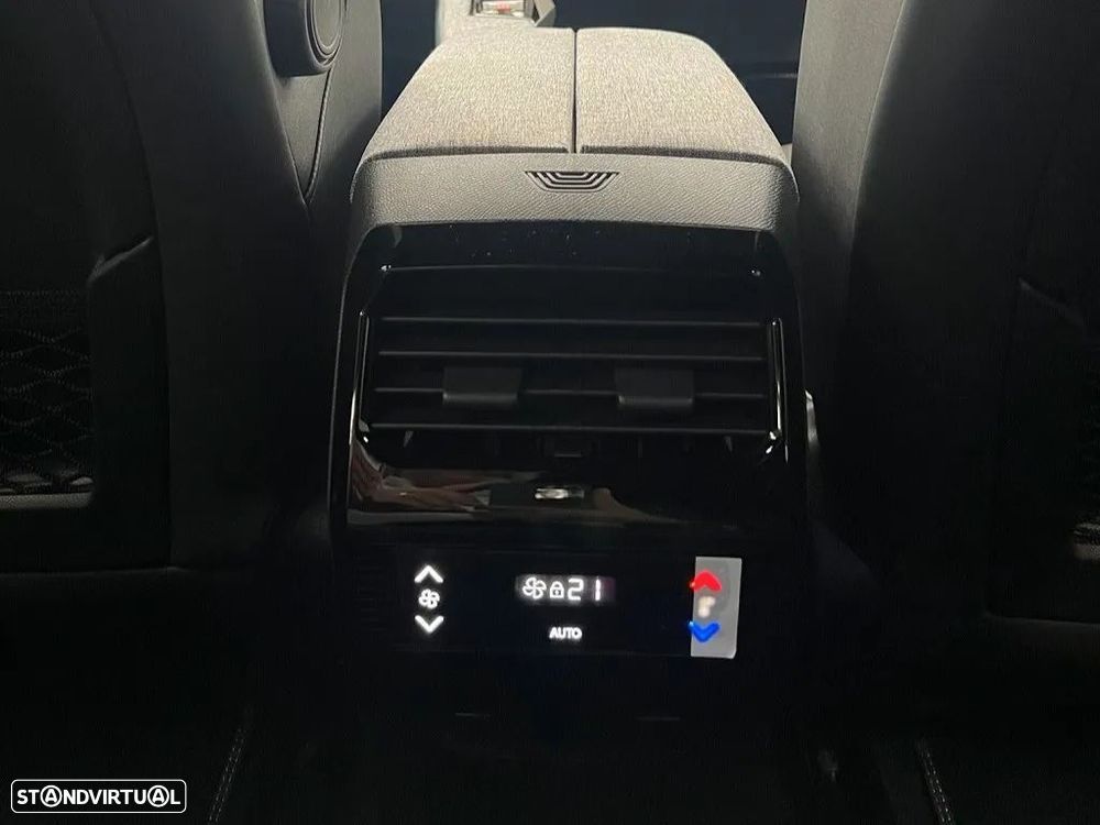 Peugeot E-5008 73 kWh GT - 15