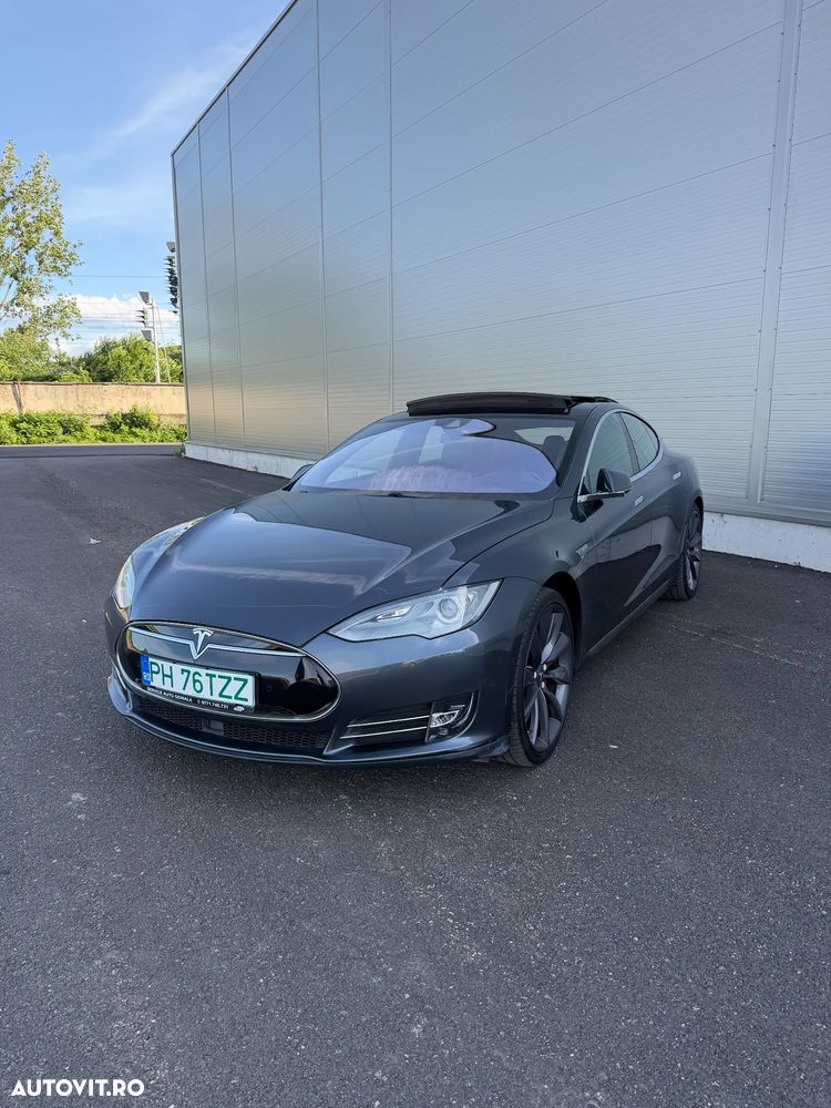 Tesla Model S Ludicrous Performance