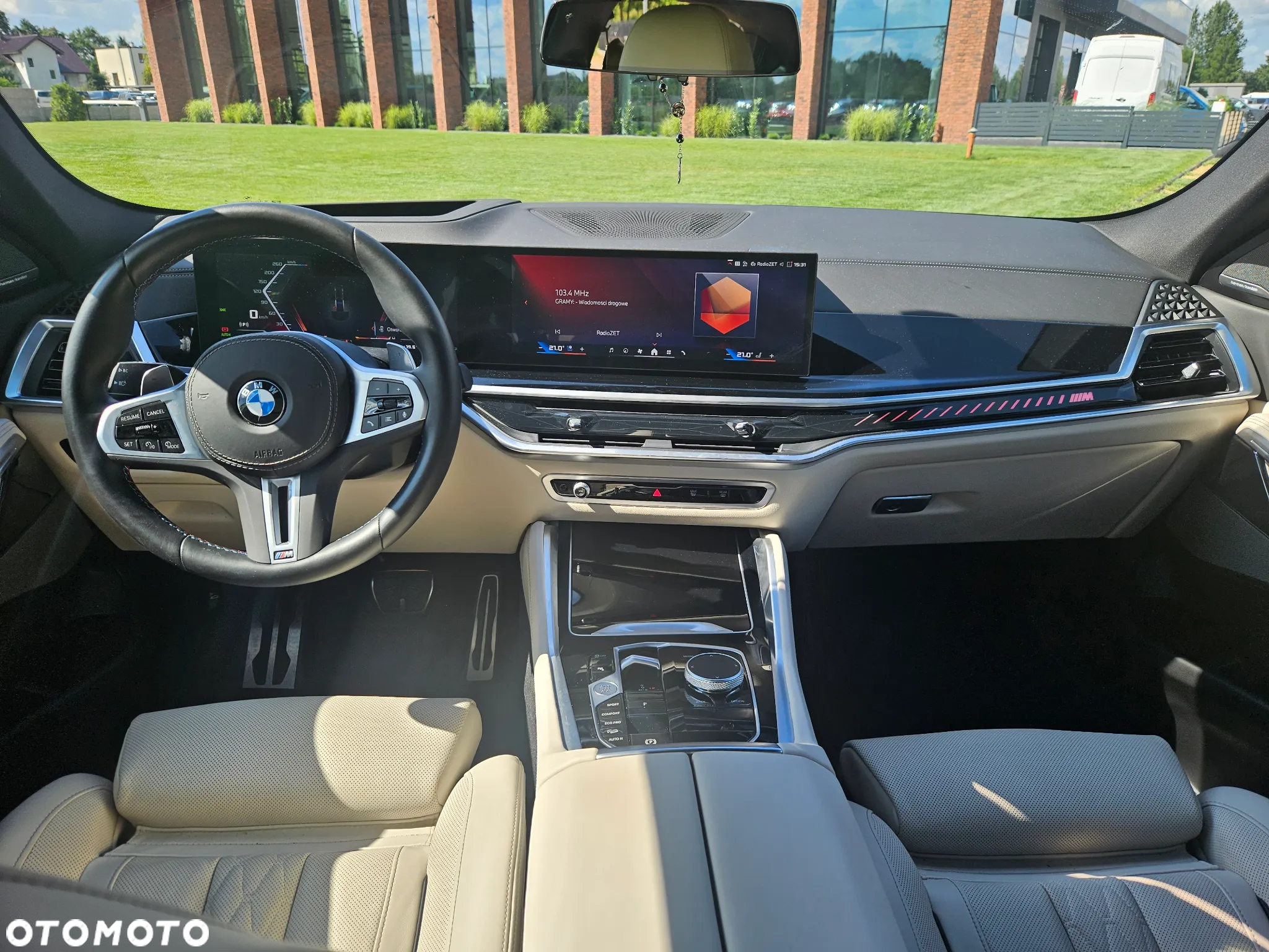 BMW X6 M50i - 18