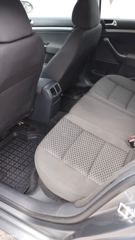 VOLKSWAGEN Golf 2011 — imagine 9