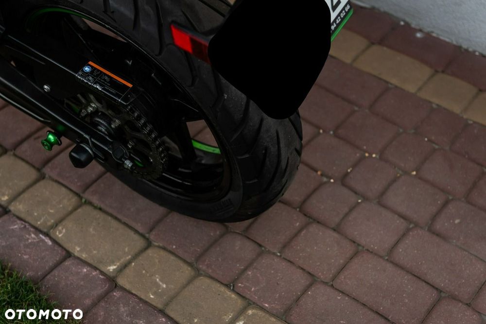 Kawasaki Z 650 - 10
