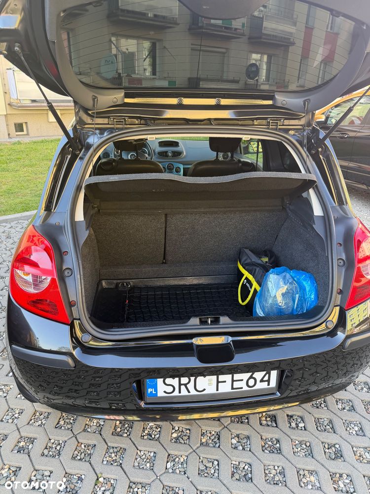 Renault Clio 1.2 16V 75 Dynamique - 13