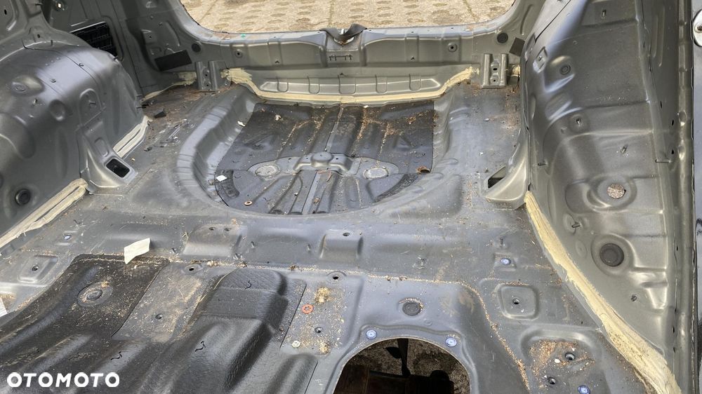 HYUNDAI TUCSON II III PAS TYLNY PODŁOGA BAGAŻNIKA WANNA PAE 15-21 - 2