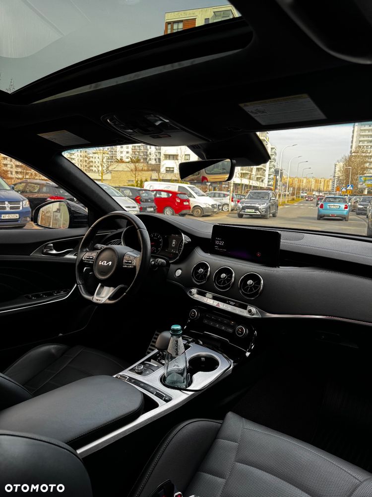 Kia Stinger - 26