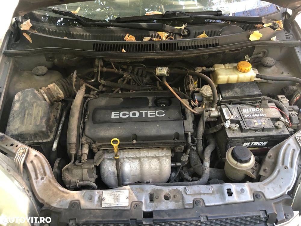 Dezmembrez Chevrolet Aveo gri inchis 2010 1,4 benzina - 8
