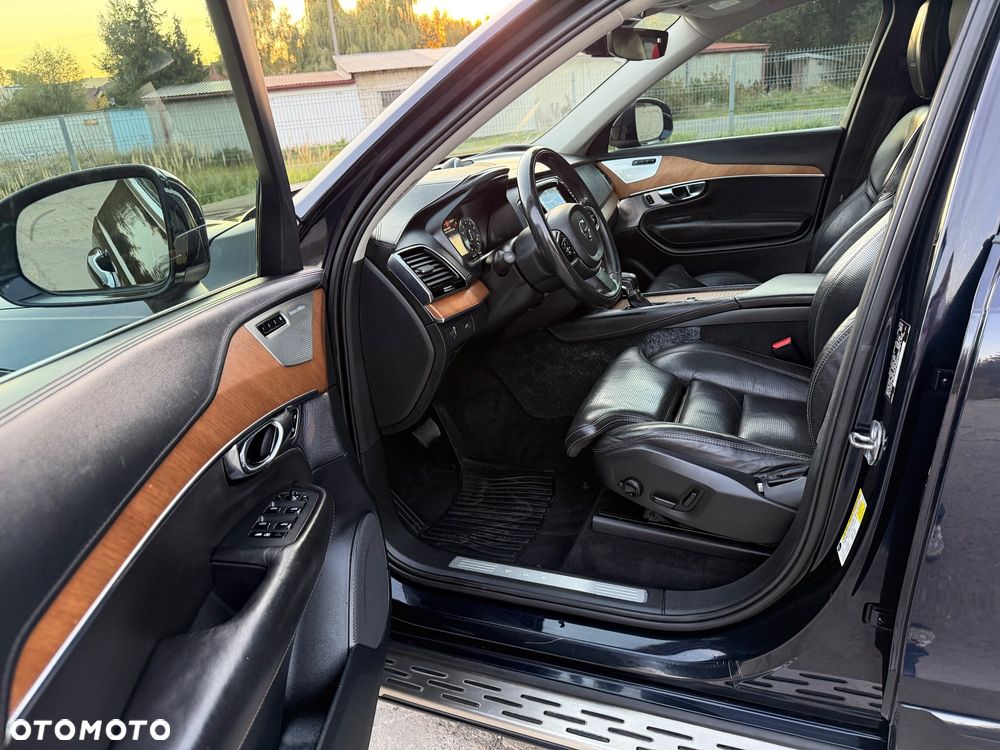 Volvo XC 90 - 16