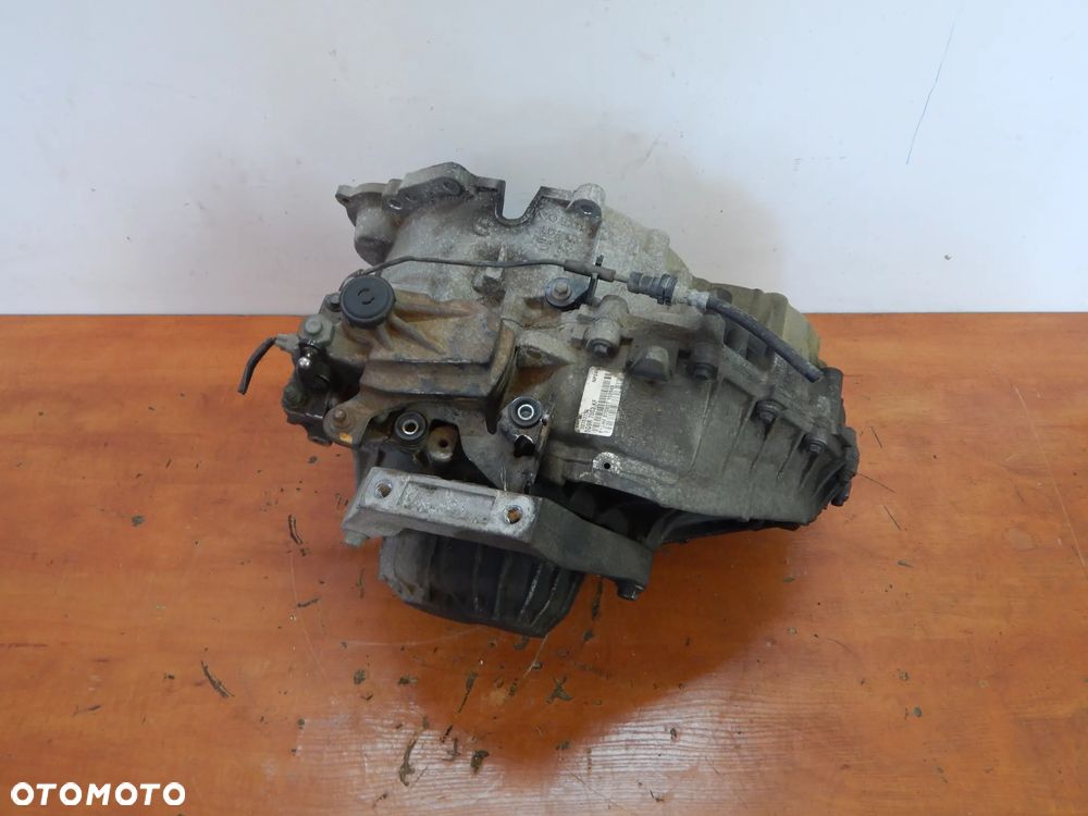 Skrzynia biegów 2.5 T benzyna  VOLVO v50 s40 s80 c30 v70 03-15  Łuków części - 11