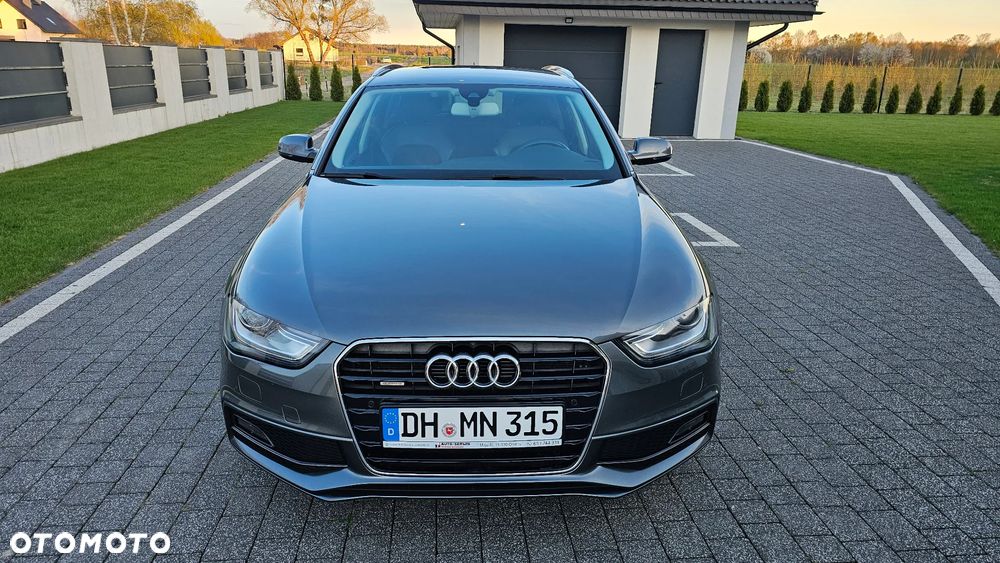 Audi A4 Avant 2.0 TDI DPF clean diesel quattro S tronic S line Sportpaket - 2