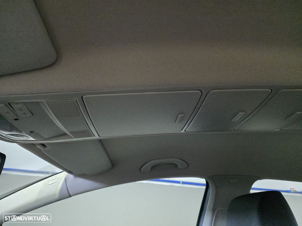 VW Golf Plus 1.9 TDi BlueM. Confortline - 15