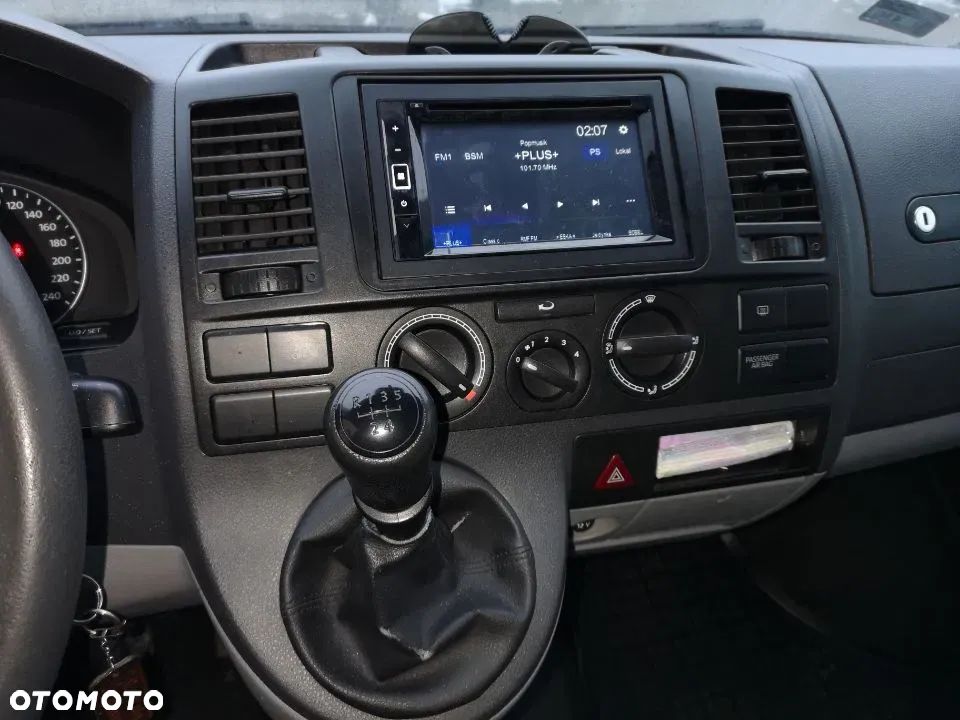 Volkswagen Transporter T5 - 3