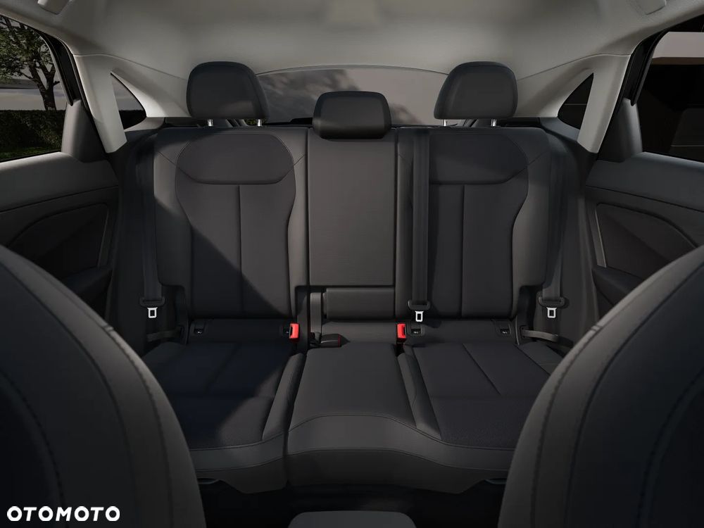 Audi Q3 TFSI mHEV 110 kW S tronic - 11