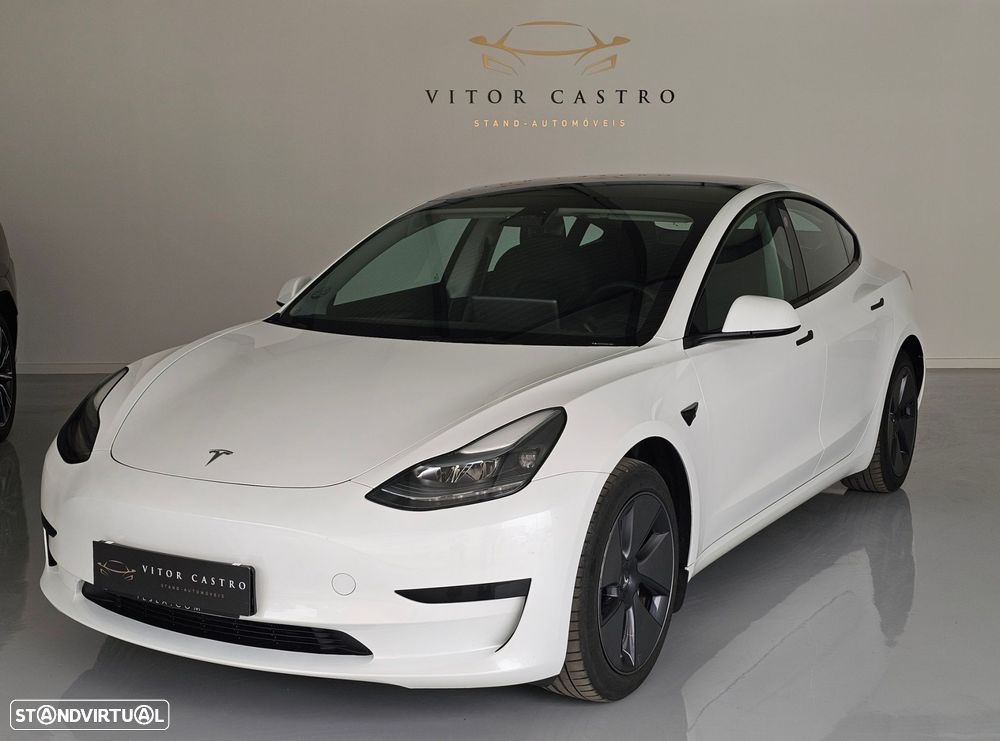 Tesla Model 3 Standard Range Plus RWD - 1