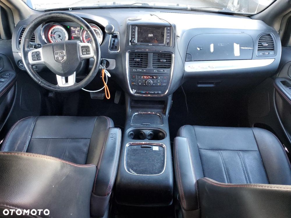Dodge Grand Caravan 3.6 R/T - 30