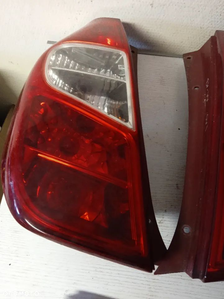 LAMPA TYLNA LEWA HYUNDAI I10 LIFT 11-13 - 3