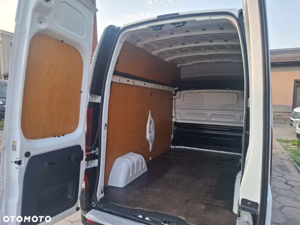 Opel Vivaro 2018 L2H2 MAXI * klima 3osobowy - 30