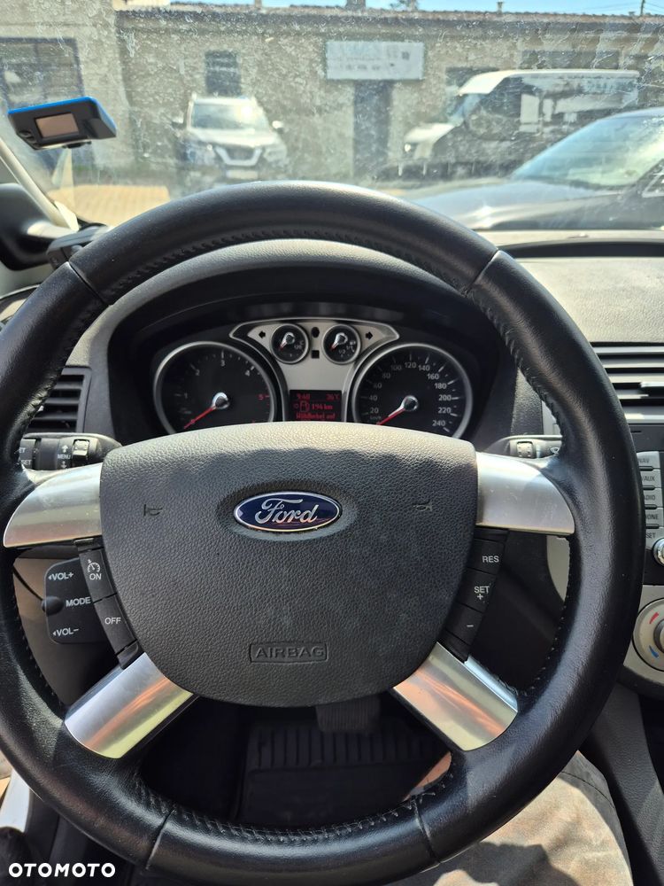 Ford Kuga 2.0 TDCi 4x4 Titanium - 11
