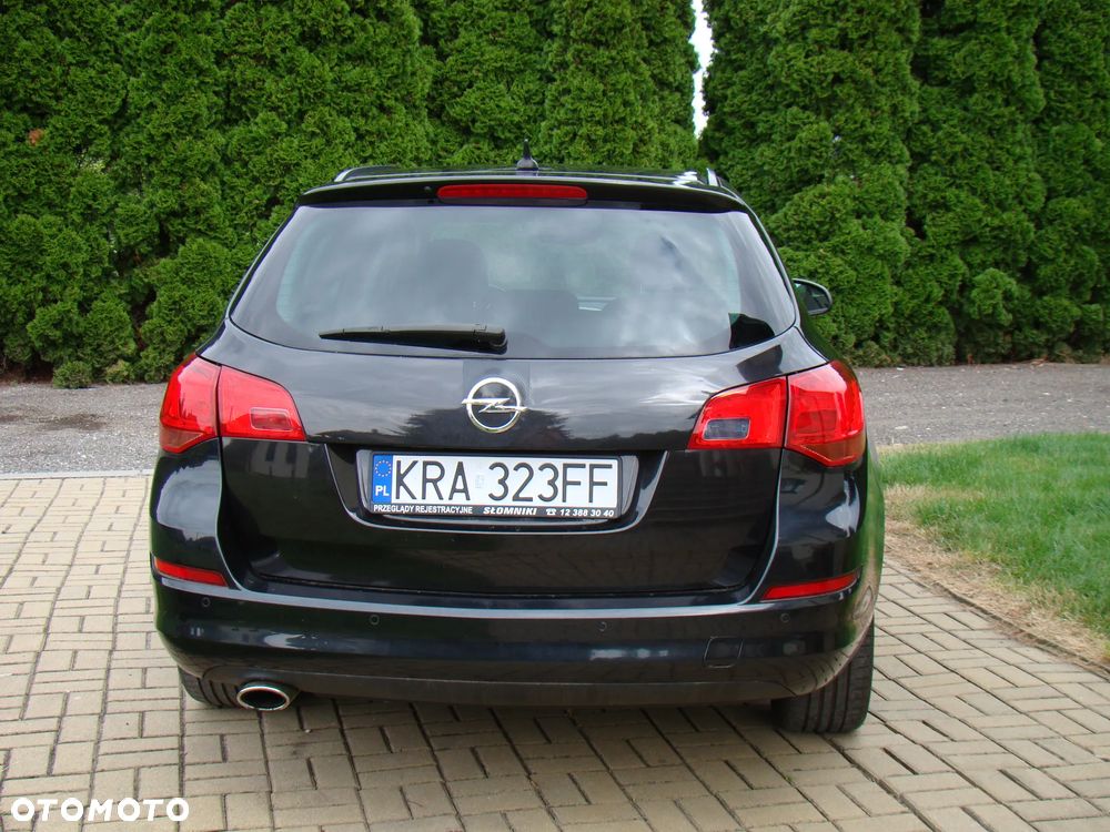 Opel Astra 1.4 Turbo - 9