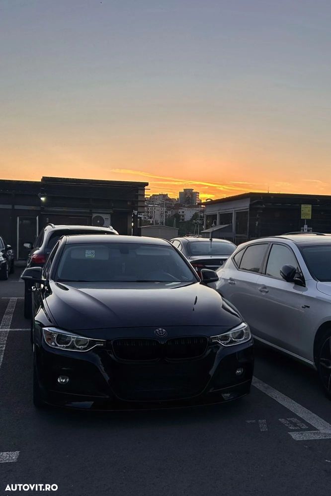BMW Seria 3 320d Aut. - 10
