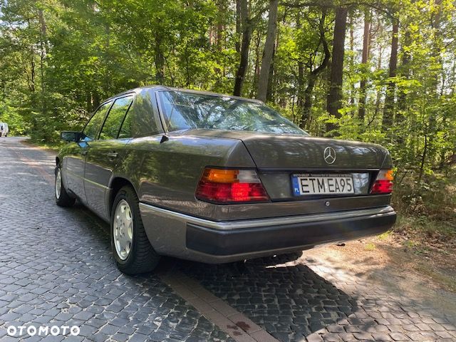 Mercedes-Benz W124 (1984-1993) - 6