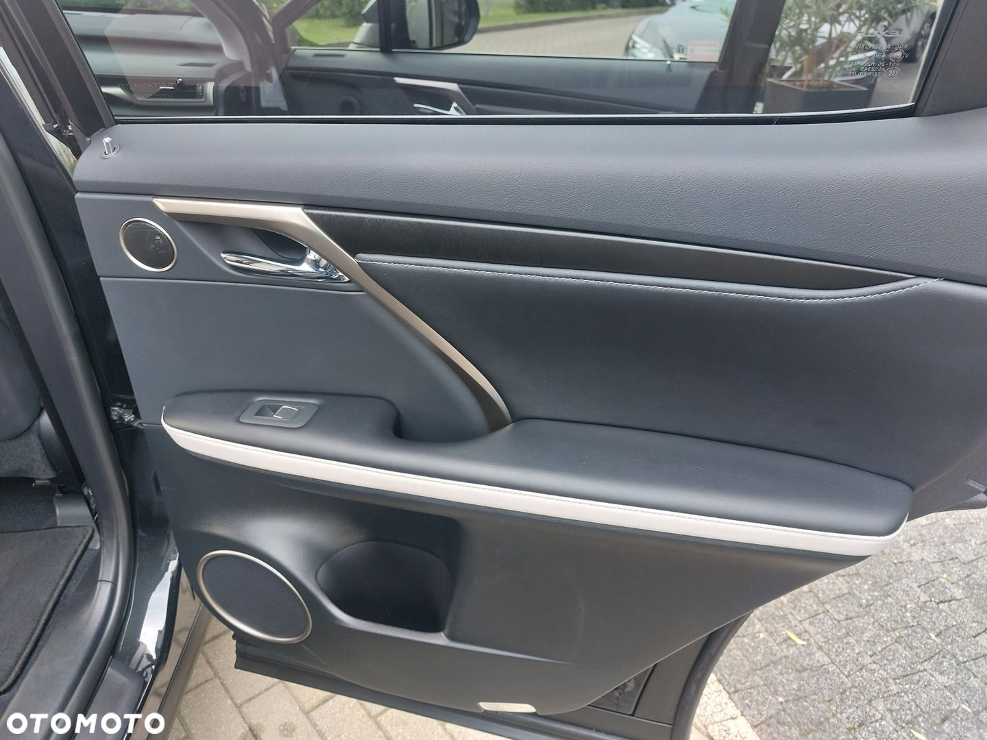 Lexus RX 450h F-Impression - 21