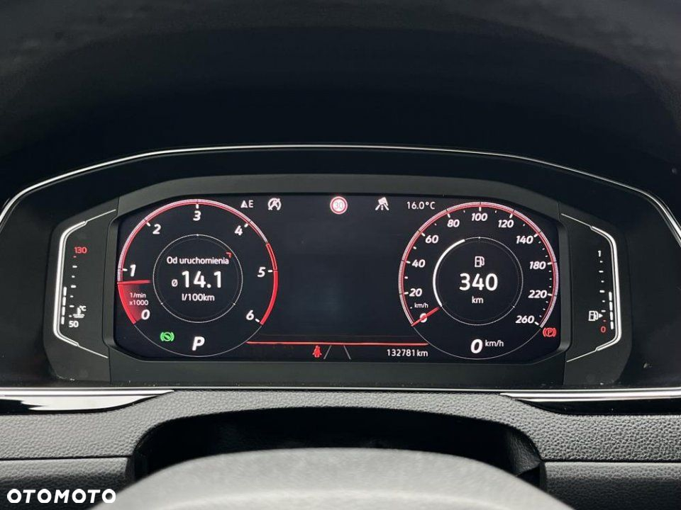 Volkswagen Passat - 38