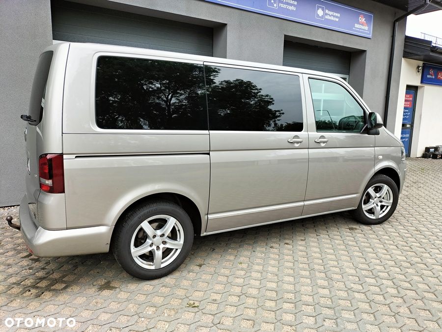 Volkswagen Multivan - 5