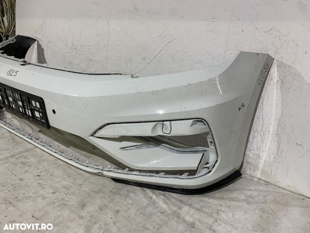 Bara fata VW Touran R-Line, 2015, 2016, 2017, 2018, 2019, 2020, 5TA807217M. - 2