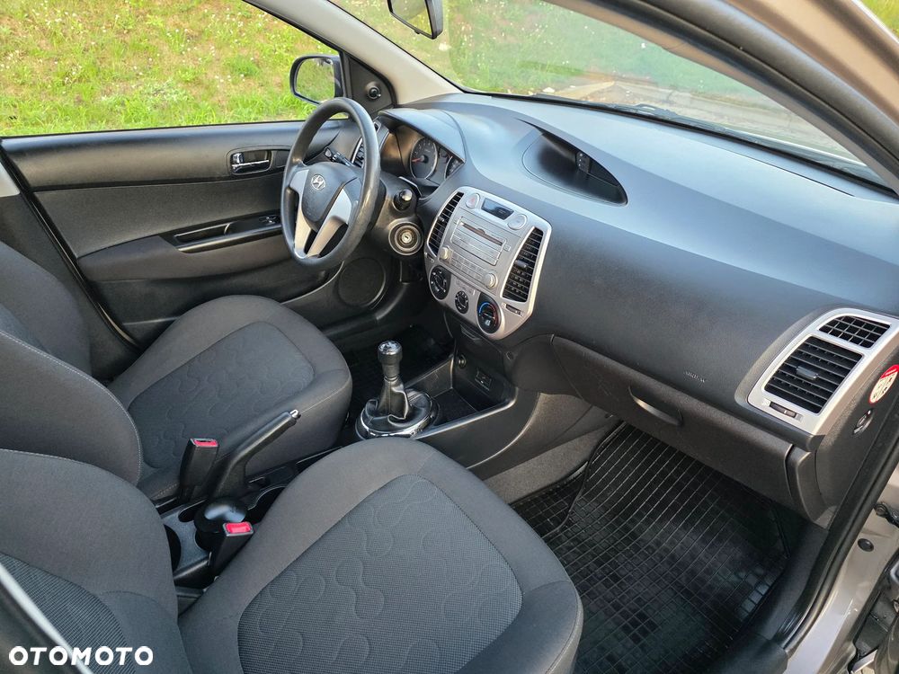 Hyundai i20 - 14