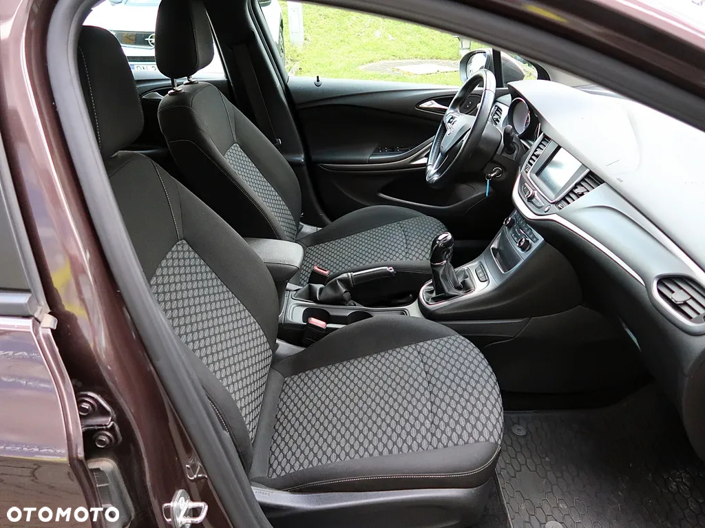 Opel Astra V 1.4 T Enjoy - 9