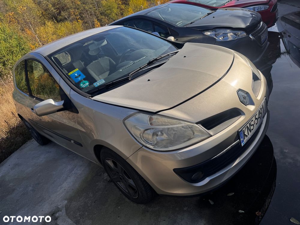 Renault Clio - 1