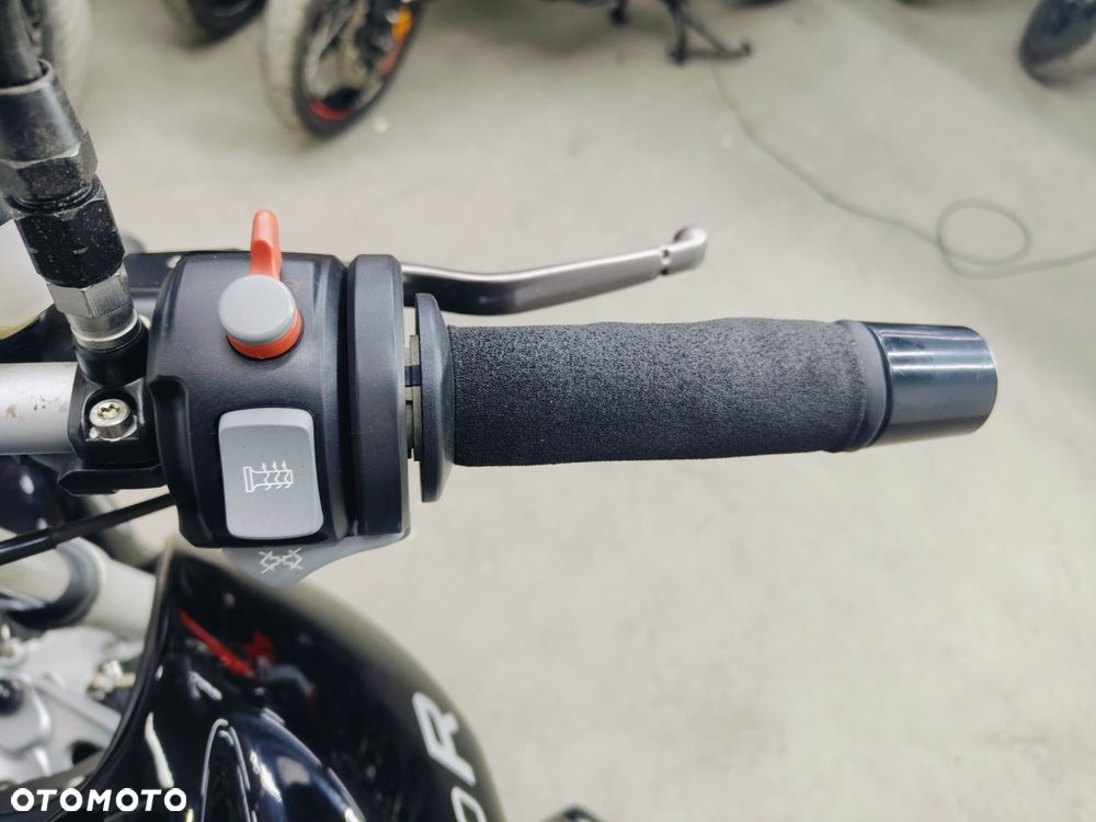 BMW R - 15