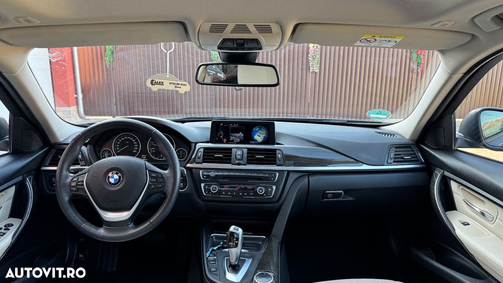 BMW Seria 3 320d Touring Aut. Modern Line - 27