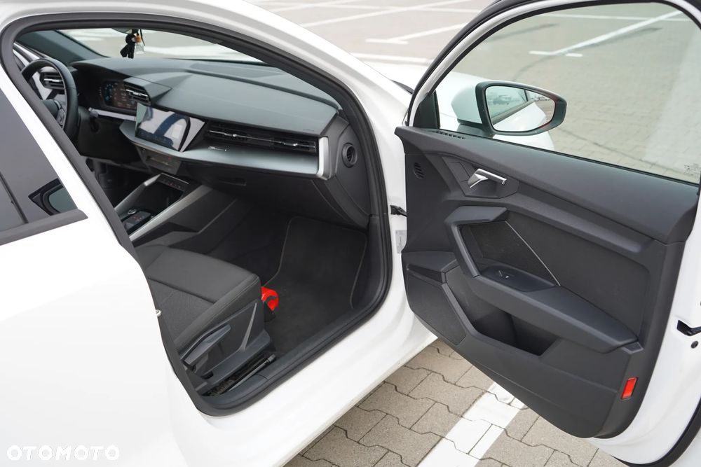 Audi A3 Limousine 35 TFSI mHEV S tronic - 35