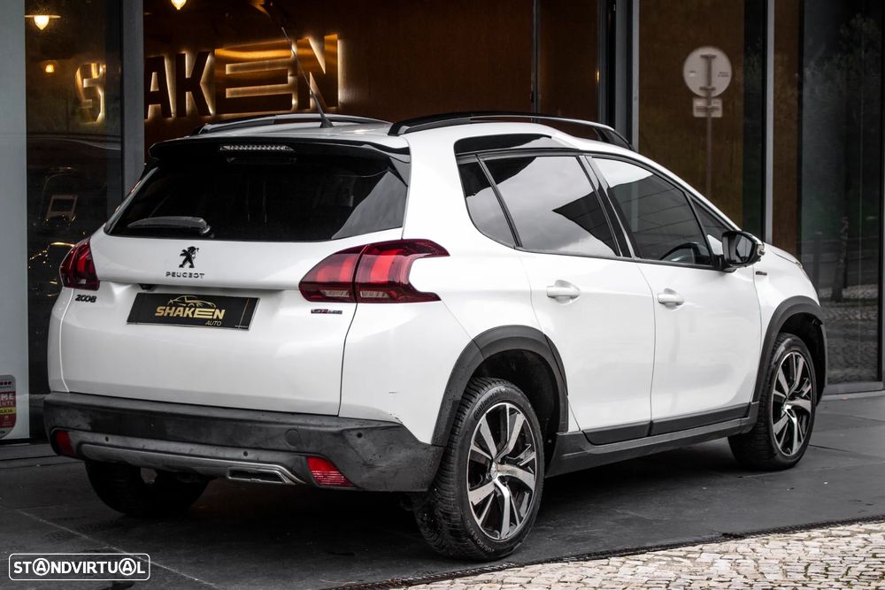 Peugeot 2008 1.2 PureTech GT Line - 4