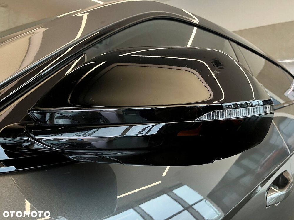 Lamborghini Urus - 38