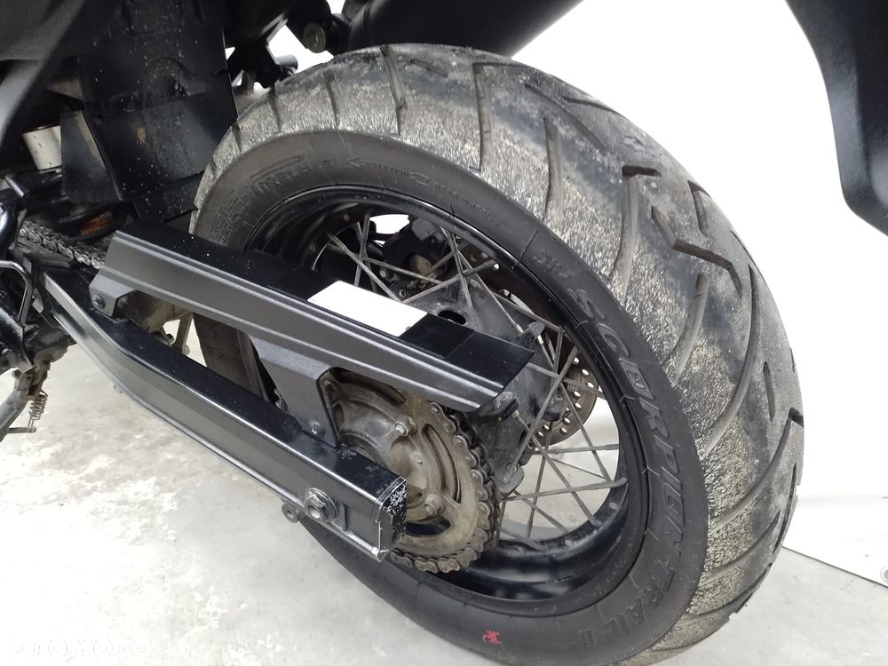 Suzuki V-STROM - 25