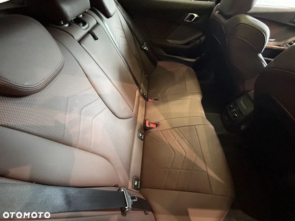 BMW Seria 1 - 24