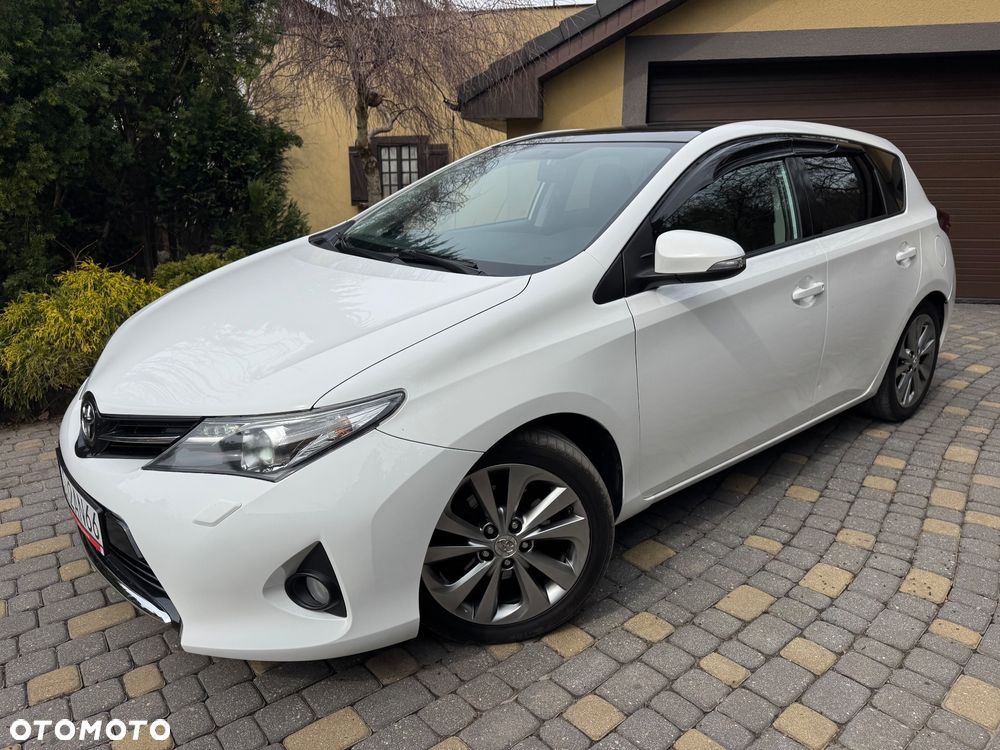 Toyota Auris 2.0 D-4D Prestige - 1