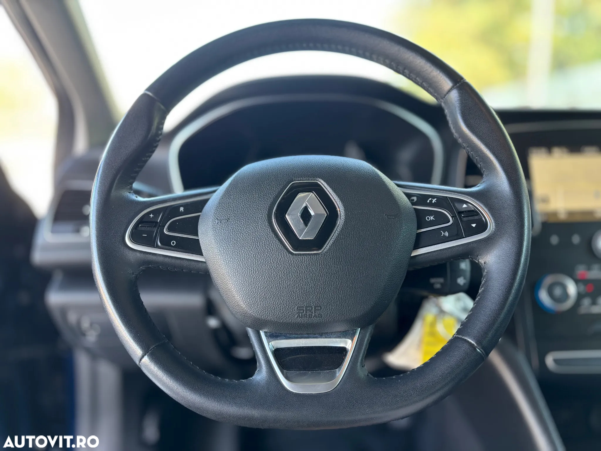 Renault Megane BLUE dCi Business - 28