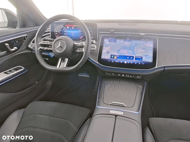 Mercedes-Benz Klasa E 200 4Matic 9G-TRONIC AMG Line NIGHT Edition - 9