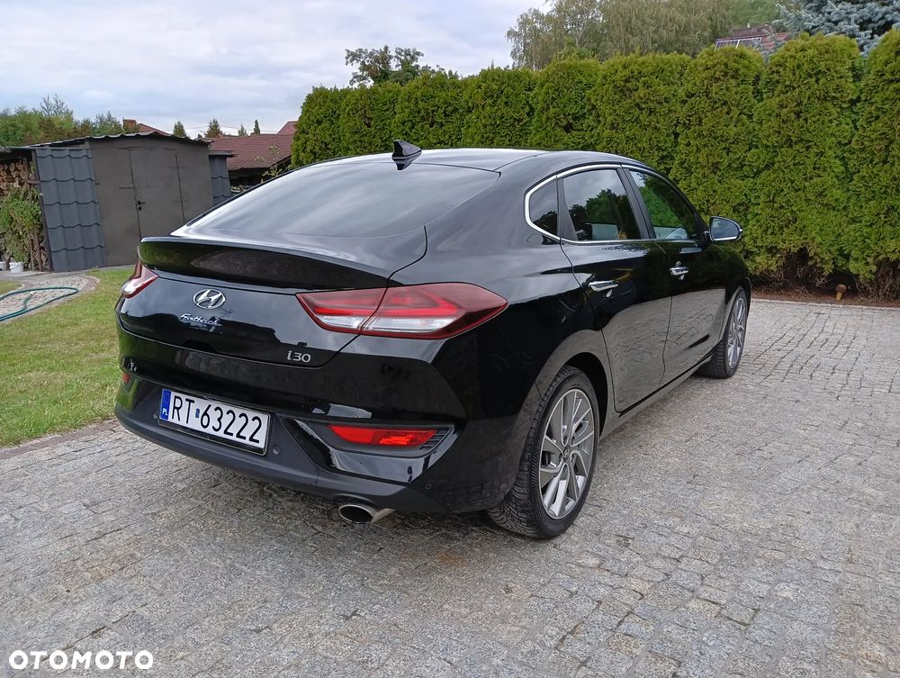 Hyundai i30 1.4 T-GDI DCT Premium - 4