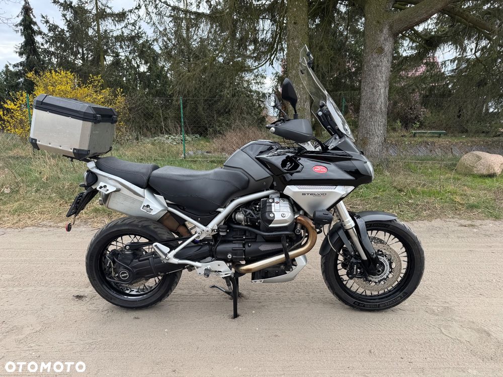 Moto Guzzi Stelvio - 3
