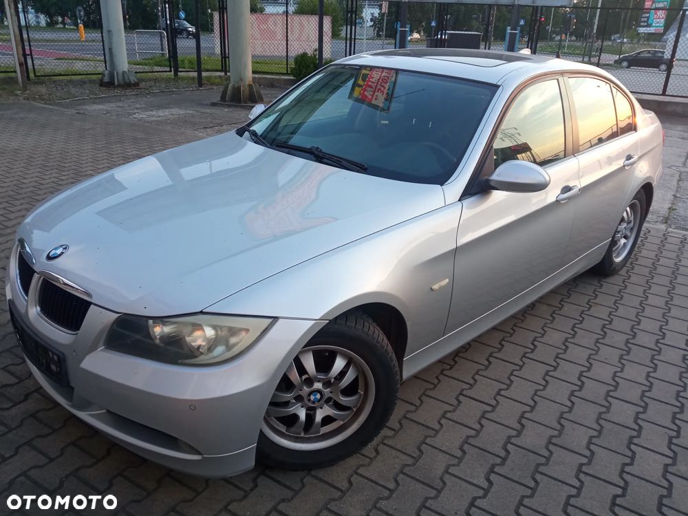 BMW Seria 3 320i - 3