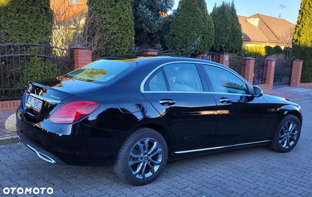 Mercedes-Benz Klasa C 200 4-Matic 9G-TRONIC - 3