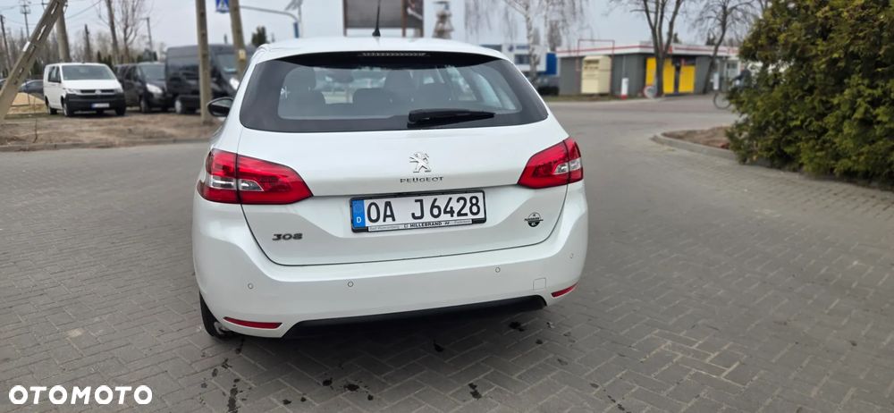 Peugeot 308 - 11