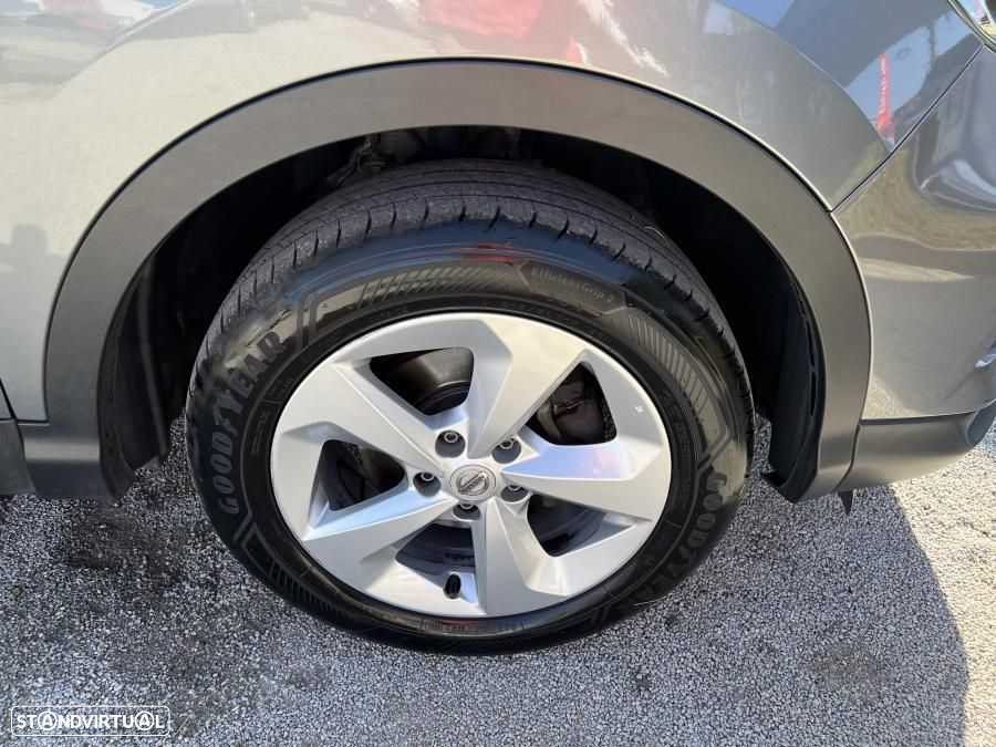 Nissan Qashqai 1.5 dCi N-Connecta Business - 13