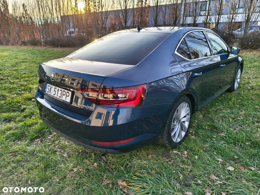 Skoda Superb 2.0 TDI SCR Style DSG - 3