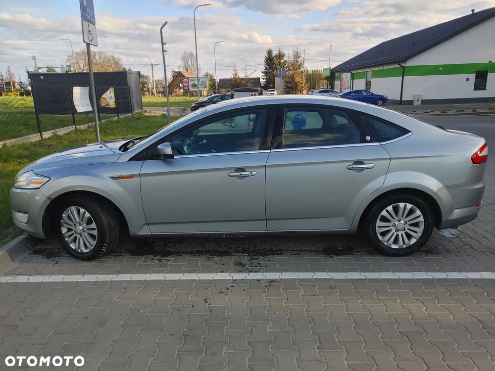 Ford Mondeo 2.0 Ghia - 6