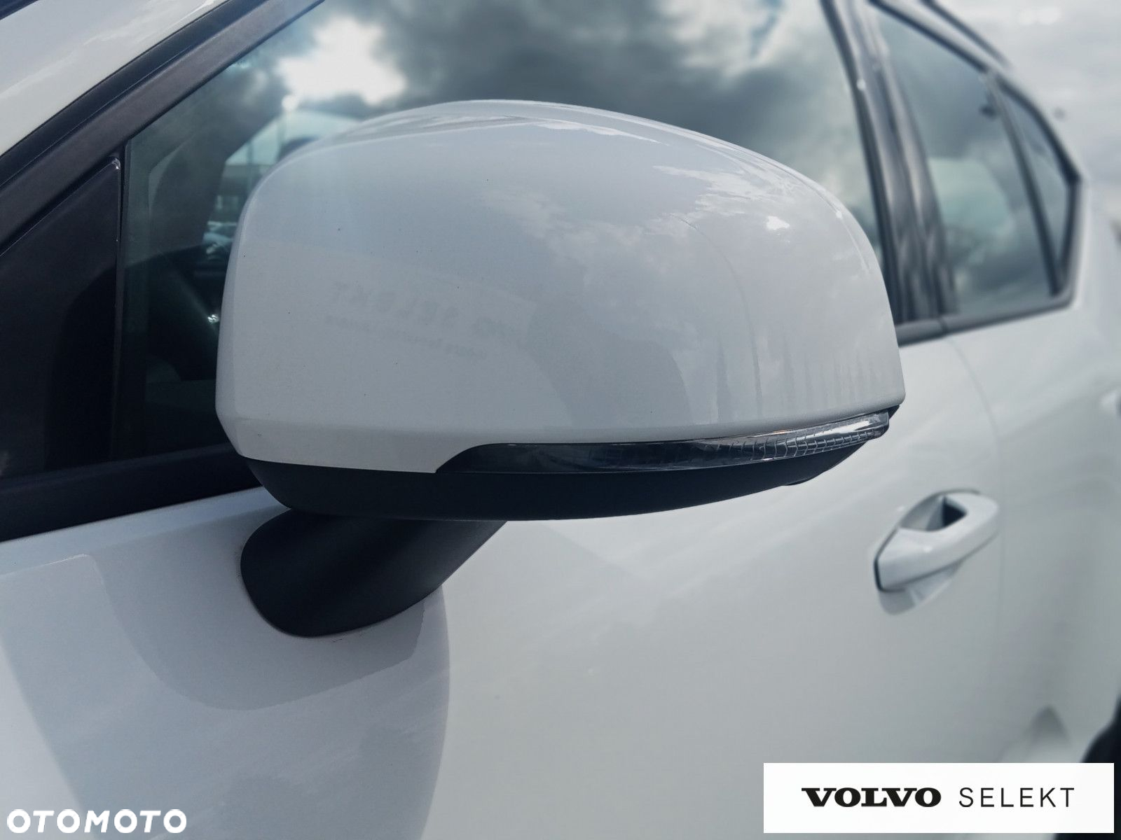 Volvo XC 40 - 25