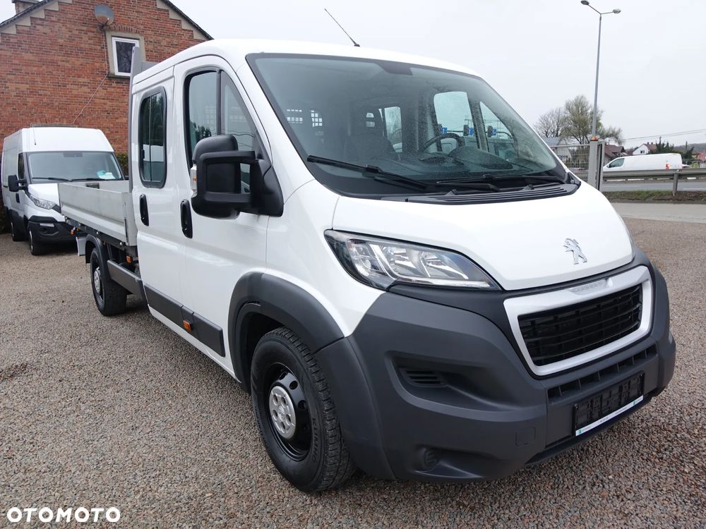 Peugeot Boxer 3.0 180 KM DOKA 7-osobowy skrzynia ładunkowa - 20